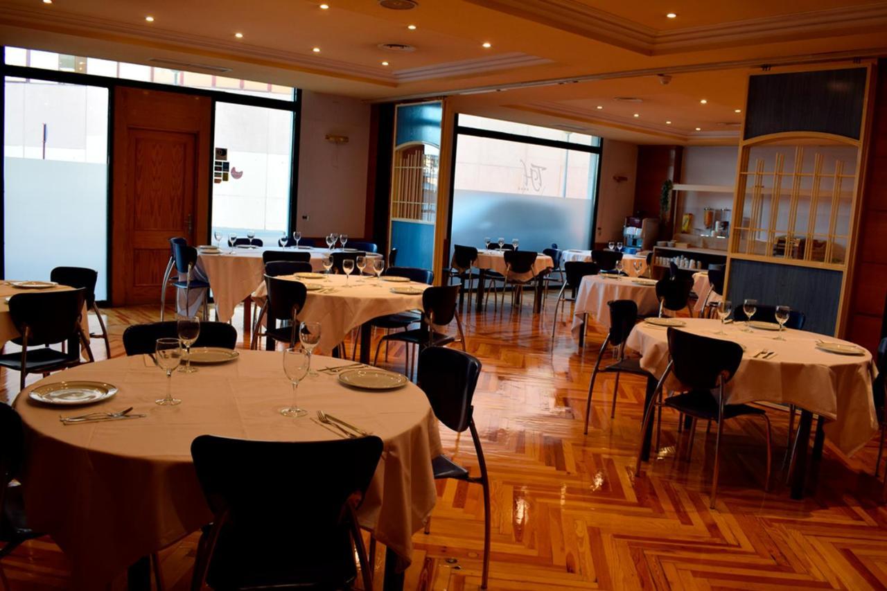Aeropuerto Madrid Torre Hogar Premium Hotel Torrejón de Ardoz Eksteriør billede